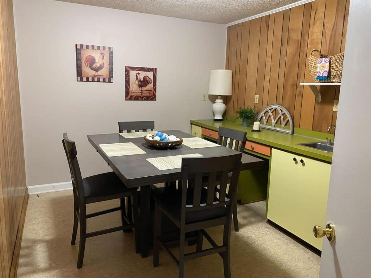2Br Pet Friendly Home In Sneads Ferry With Parking Exterior foto