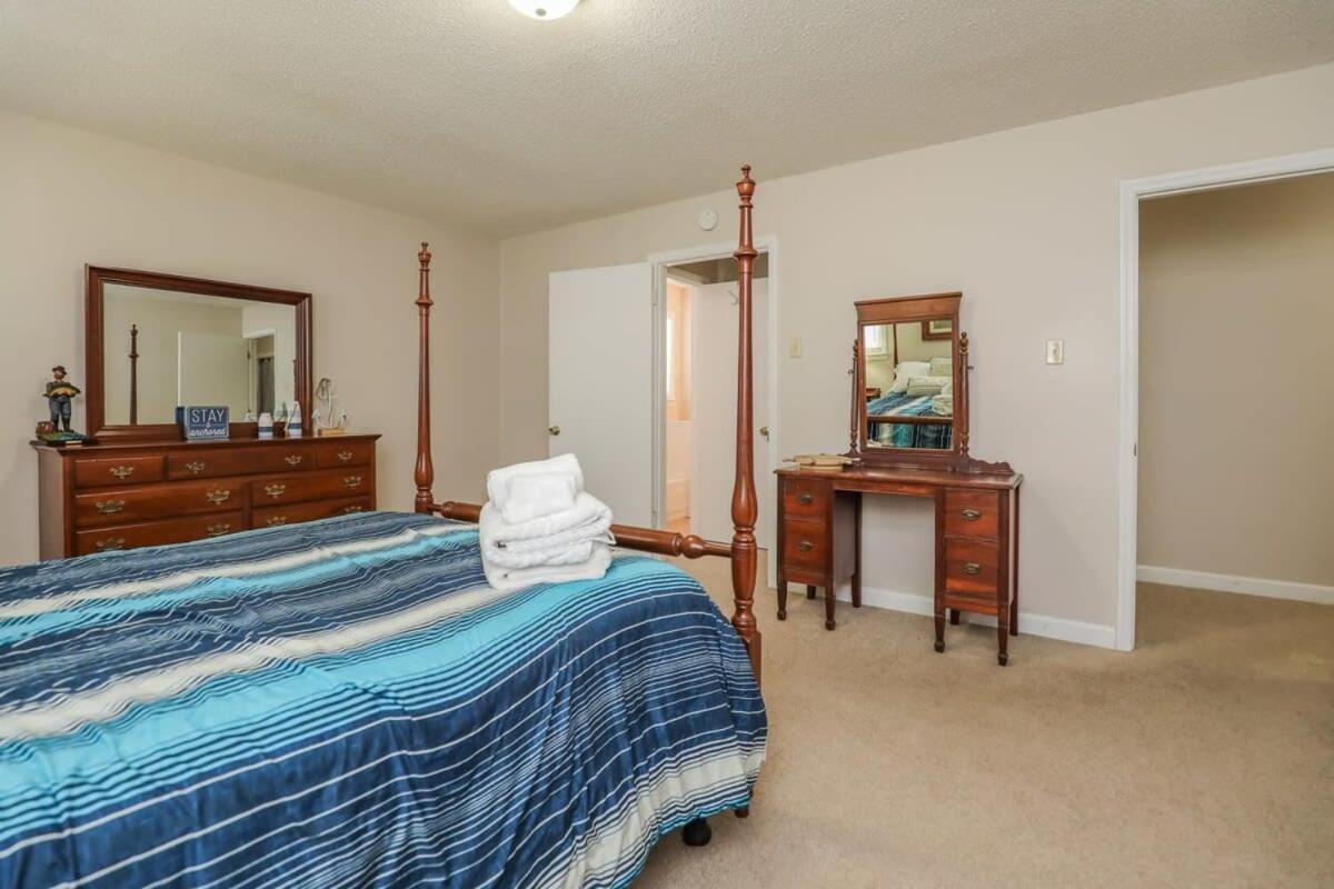 2Br Pet Friendly Home In Sneads Ferry With Parking Exterior foto